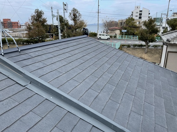 香川県高松市　M様邸　屋根塗装・棟板金交換工事　施工前の状態 (4)